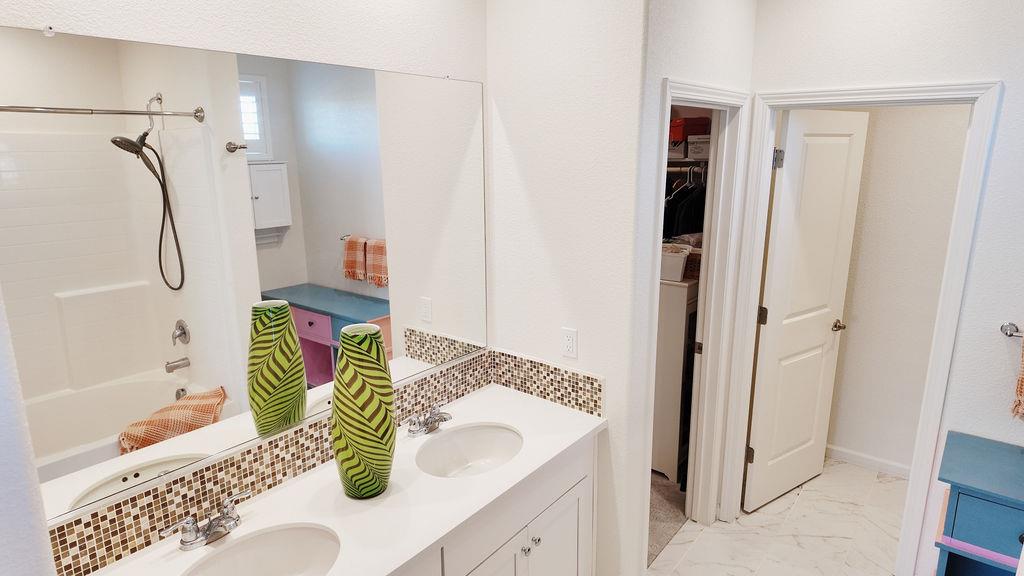 Detail Gallery Image 15 of 39 For 3089 Palomino Way, Hollister,  CA 95023 - 4 Beds | 2/1 Baths