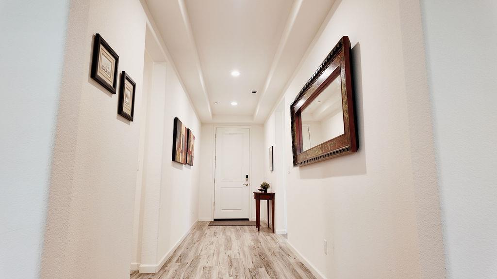 Detail Gallery Image 3 of 39 For 3089 Palomino Way, Hollister,  CA 95023 - 4 Beds | 2/1 Baths