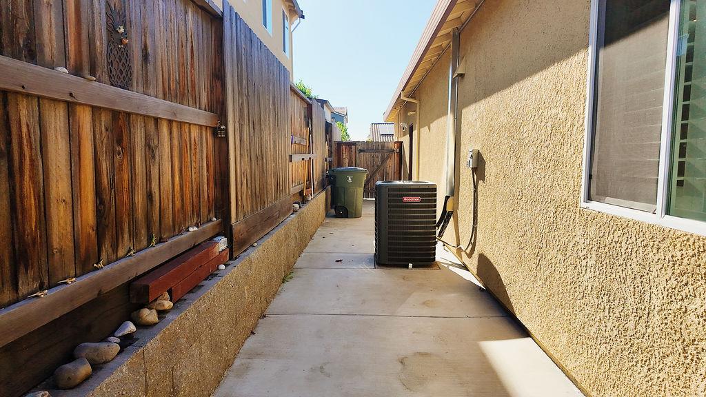 Detail Gallery Image 32 of 39 For 3089 Palomino Way, Hollister,  CA 95023 - 4 Beds | 2/1 Baths