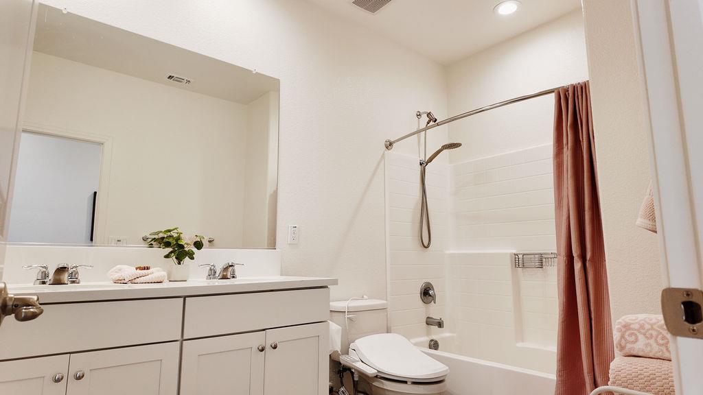 Detail Gallery Image 6 of 39 For 3089 Palomino Way, Hollister,  CA 95023 - 4 Beds | 2/1 Baths