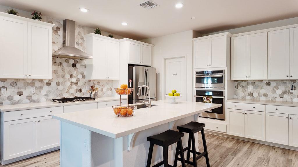 Detail Gallery Image 7 of 39 For 3089 Palomino Way, Hollister,  CA 95023 - 4 Beds | 2/1 Baths