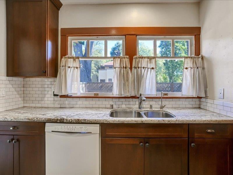 Detail Gallery Image 18 of 44 For 1149 Singletary Ave, San Jose,  CA 95126 - 2 Beds | 2 Baths