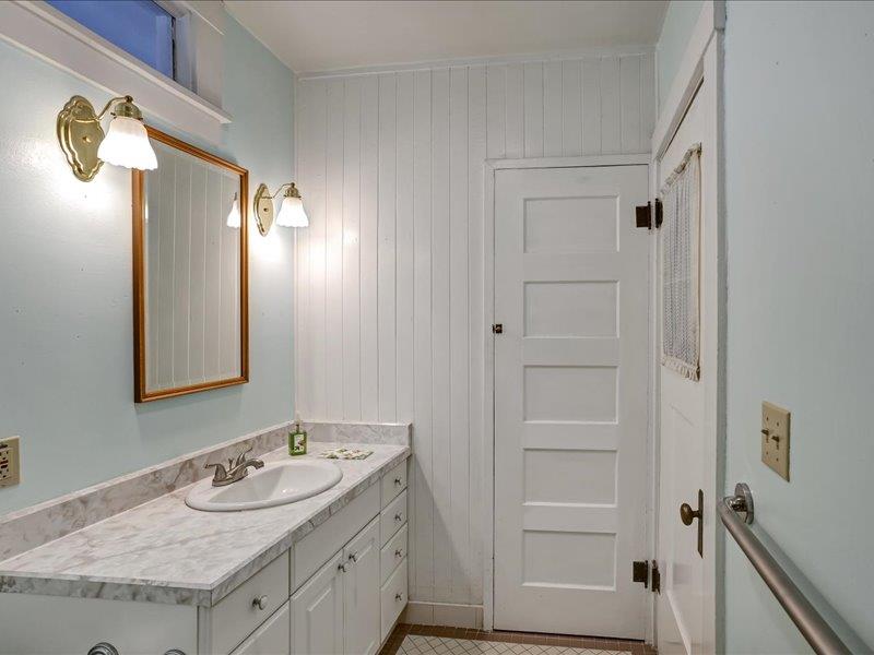 Detail Gallery Image 34 of 44 For 1149 Singletary Ave, San Jose,  CA 95126 - 2 Beds | 2 Baths