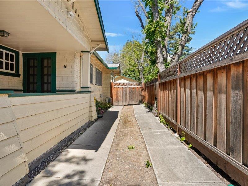 Detail Gallery Image 6 of 44 For 1149 Singletary Ave, San Jose,  CA 95126 - 2 Beds | 2 Baths