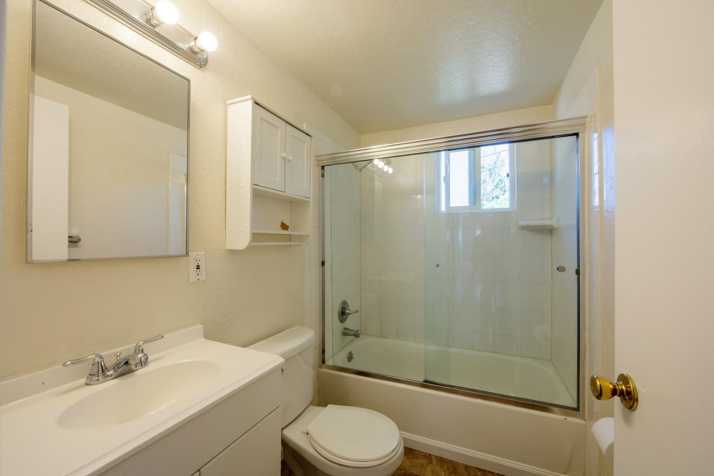 Detail Gallery Image 22 of 38 For 1177 Redrock Ct, Sunnyvale,  CA 94089 - 3 Beds | 2 Baths