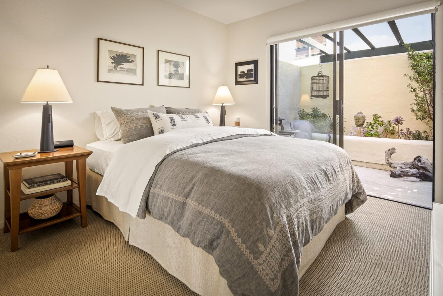 Detail Gallery Image 12 of 16 For 7 via Joaquin #5,  Monterey,  CA 93940 - 2 Beds | 2/1 Baths