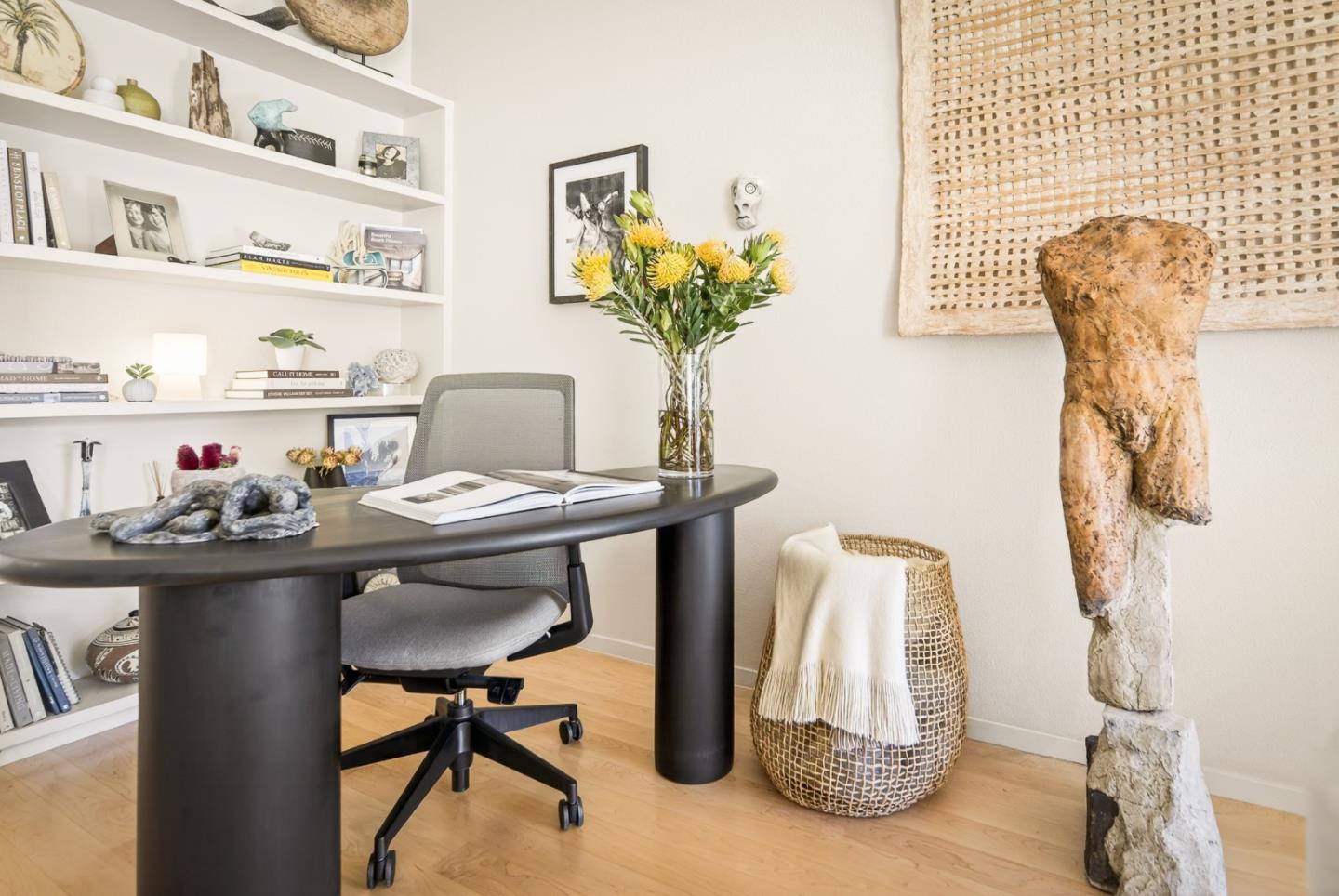 Detail Gallery Image 4 of 16 For 7 via Joaquin #5,  Monterey,  CA 93940 - 2 Beds | 2/1 Baths