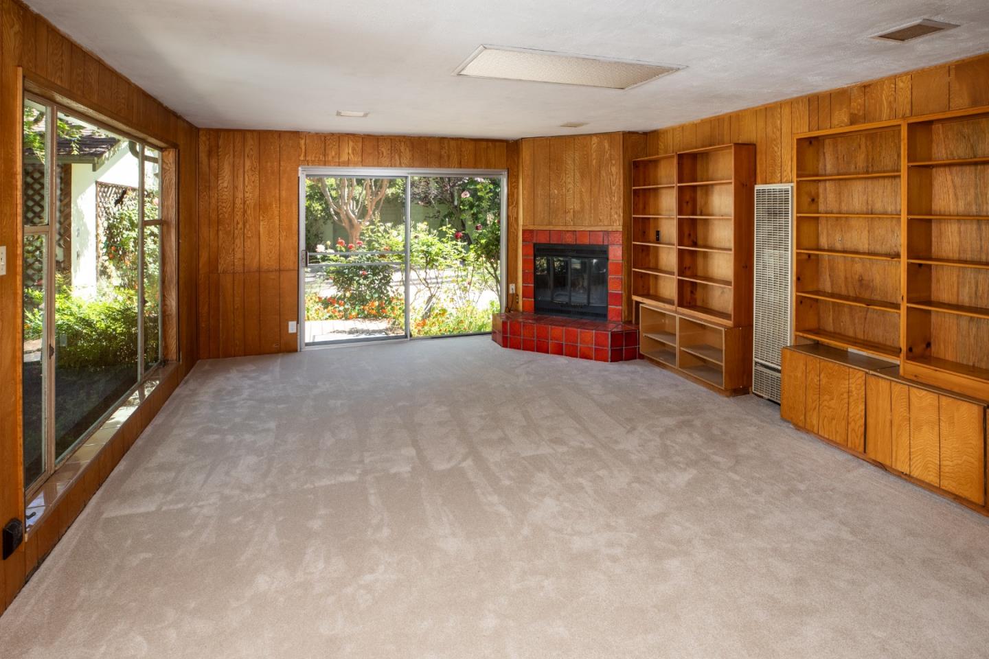 Detail Gallery Image 12 of 37 For 800 Loyola Dr, Los Altos,  CA 94024 - 3 Beds | 3 Baths