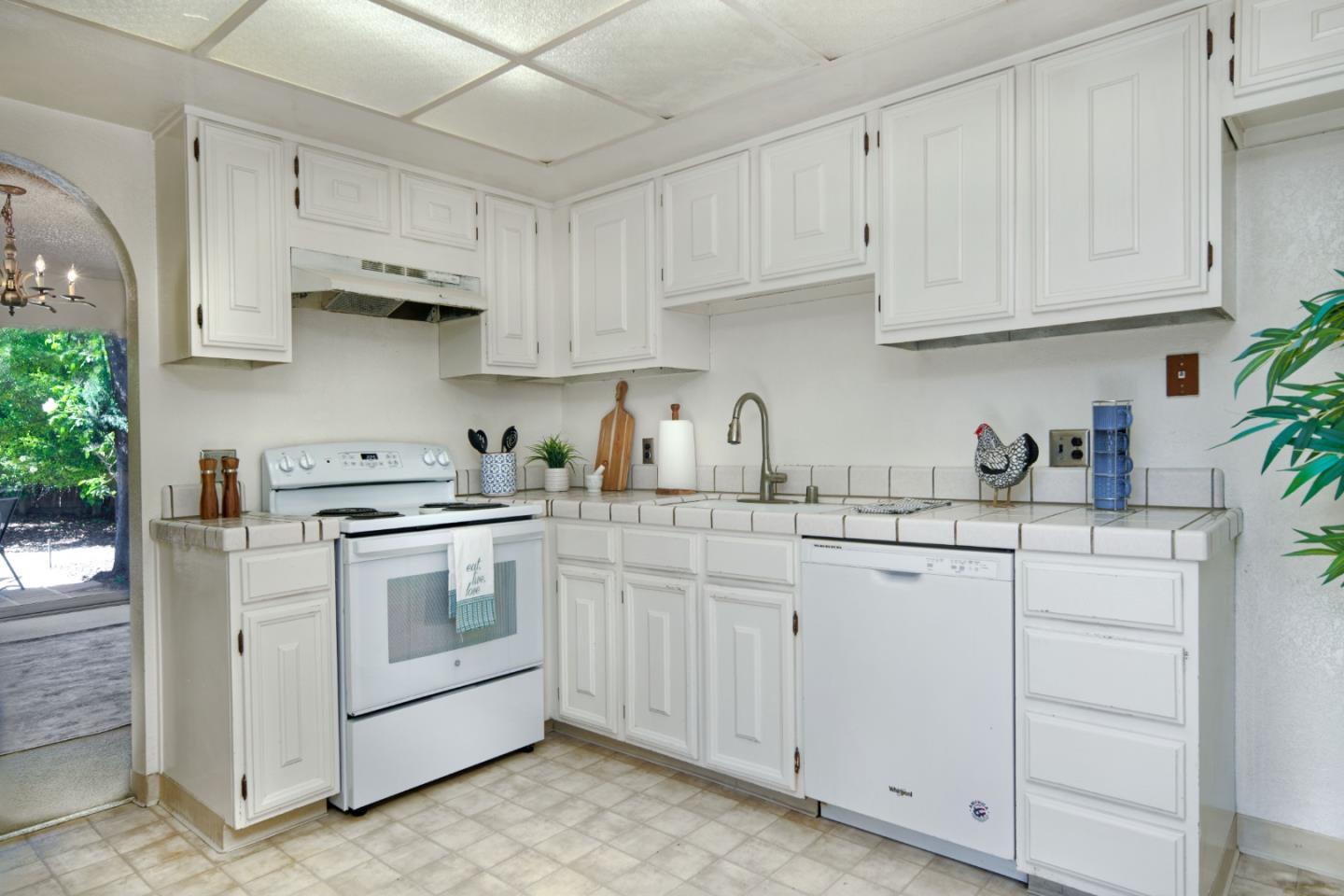 Photo #14: ML82042216 Listing: Photo #14