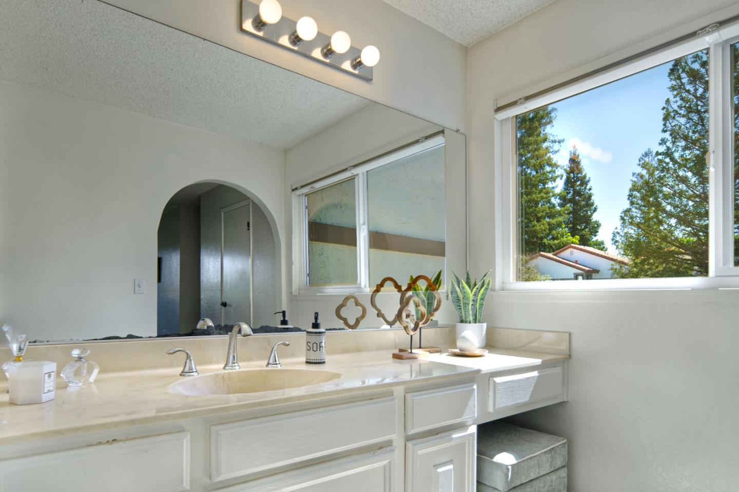 Photo #23: ML82042216 Listing: Photo #23