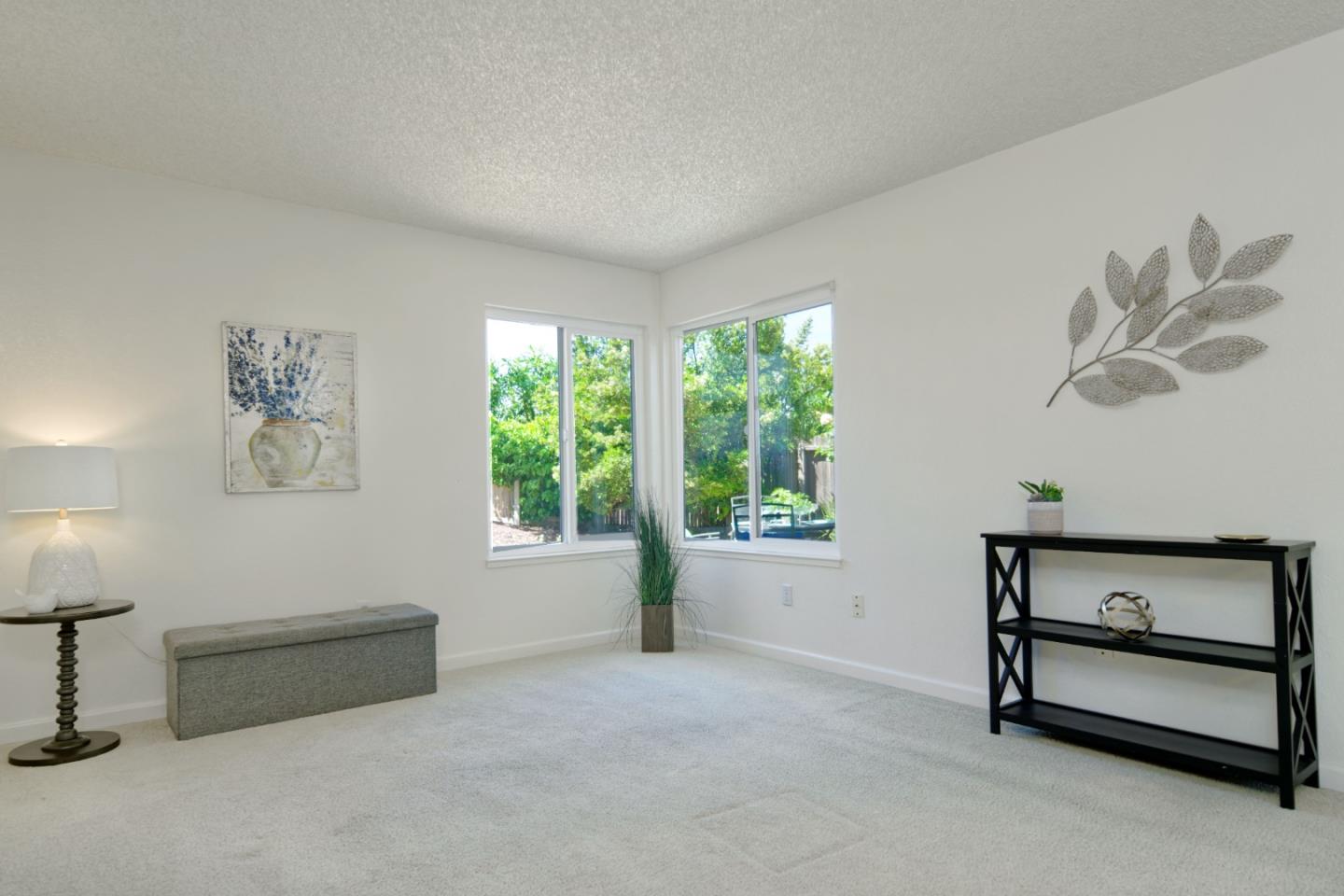 Photo #8: ML82042216 Listing: Photo #8