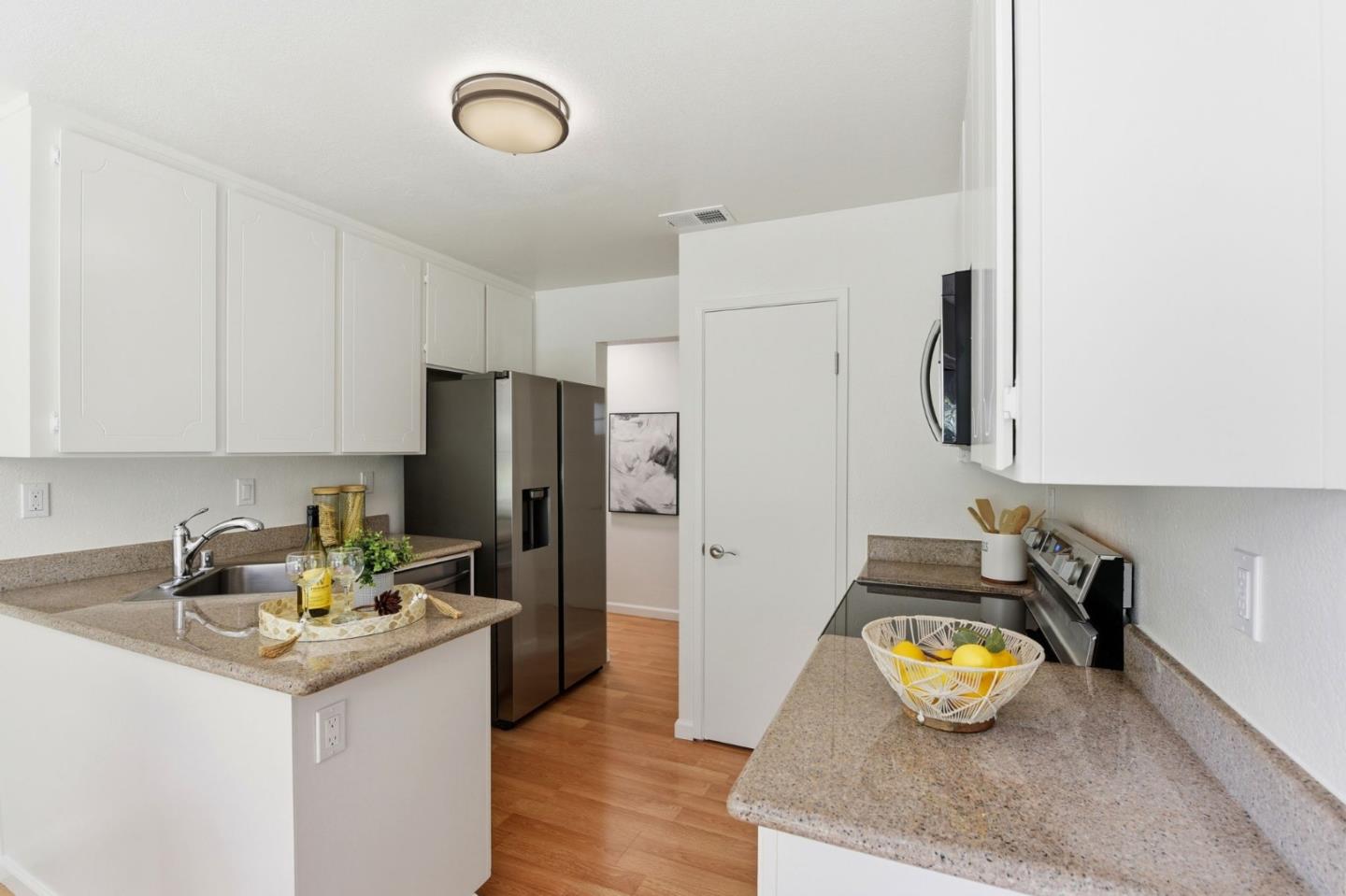 Detail Gallery Image 10 of 32 For 2567 Easton Ln #27,  San Jose,  CA 95133 - 2 Beds | 2 Baths