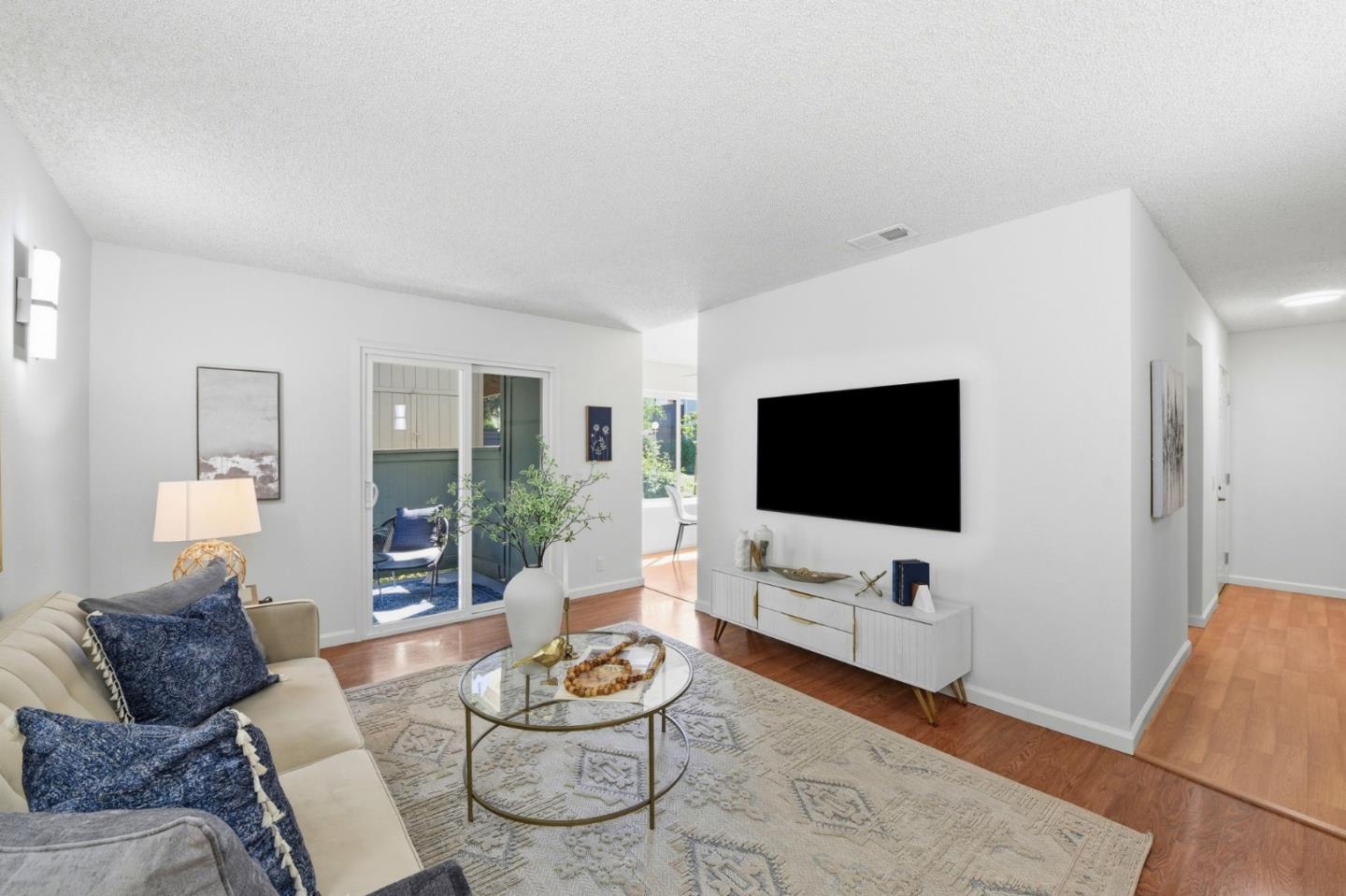 Detail Gallery Image 7 of 32 For 2567 Easton Ln #27,  San Jose,  CA 95133 - 2 Beds | 2 Baths