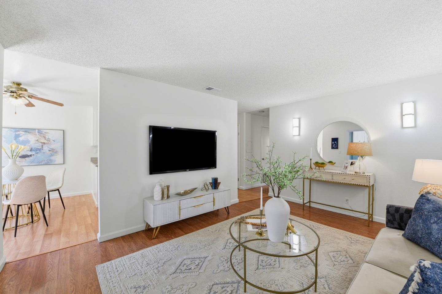 Detail Gallery Image 8 of 32 For 2567 Easton Ln #27,  San Jose,  CA 95133 - 2 Beds | 2 Baths