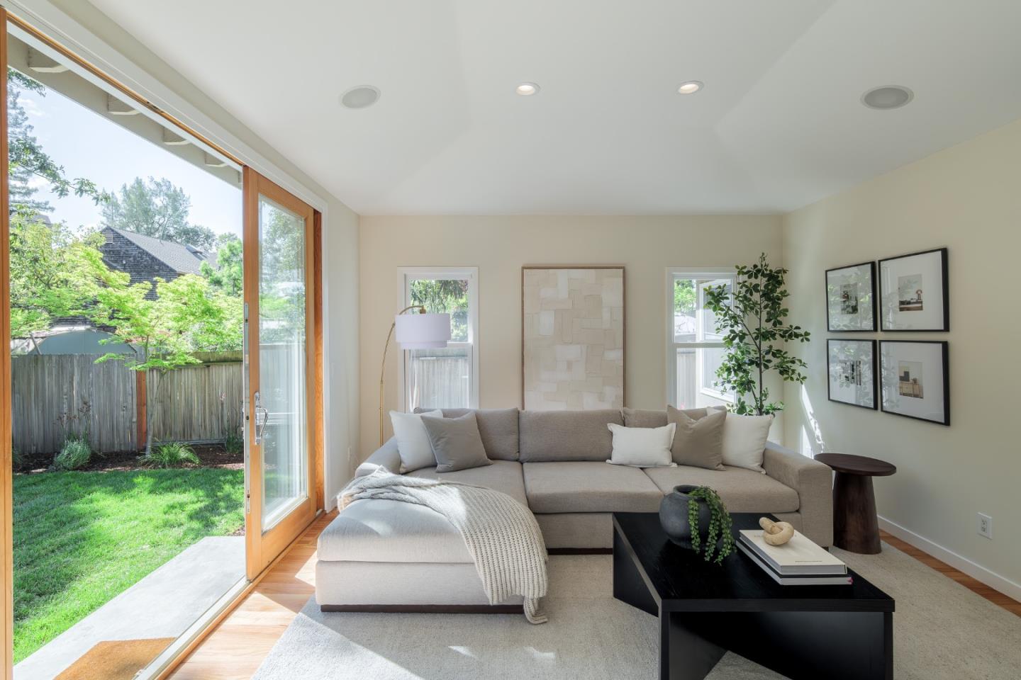 Detail Gallery Image 11 of 26 For 848 Boyce Ave, Palo Alto,  CA 94301 - 3 Beds | 2 Baths