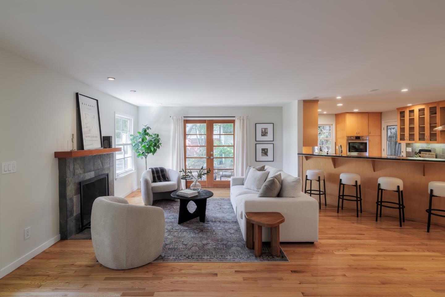 Detail Gallery Image 5 of 26 For 848 Boyce Ave, Palo Alto,  CA 94301 - 3 Beds | 2 Baths