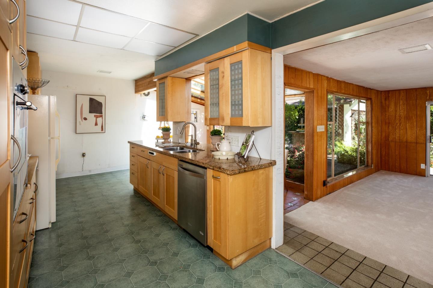 Detail Gallery Image 10 of 37 For 800 Loyola Dr, Los Altos,  CA 94024 - – Beds | – Baths