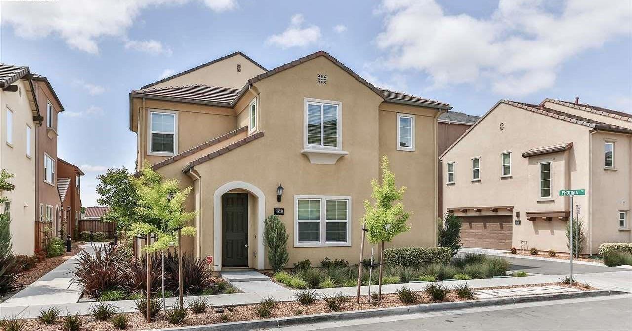 Front Image Thumbnail for ML82042221