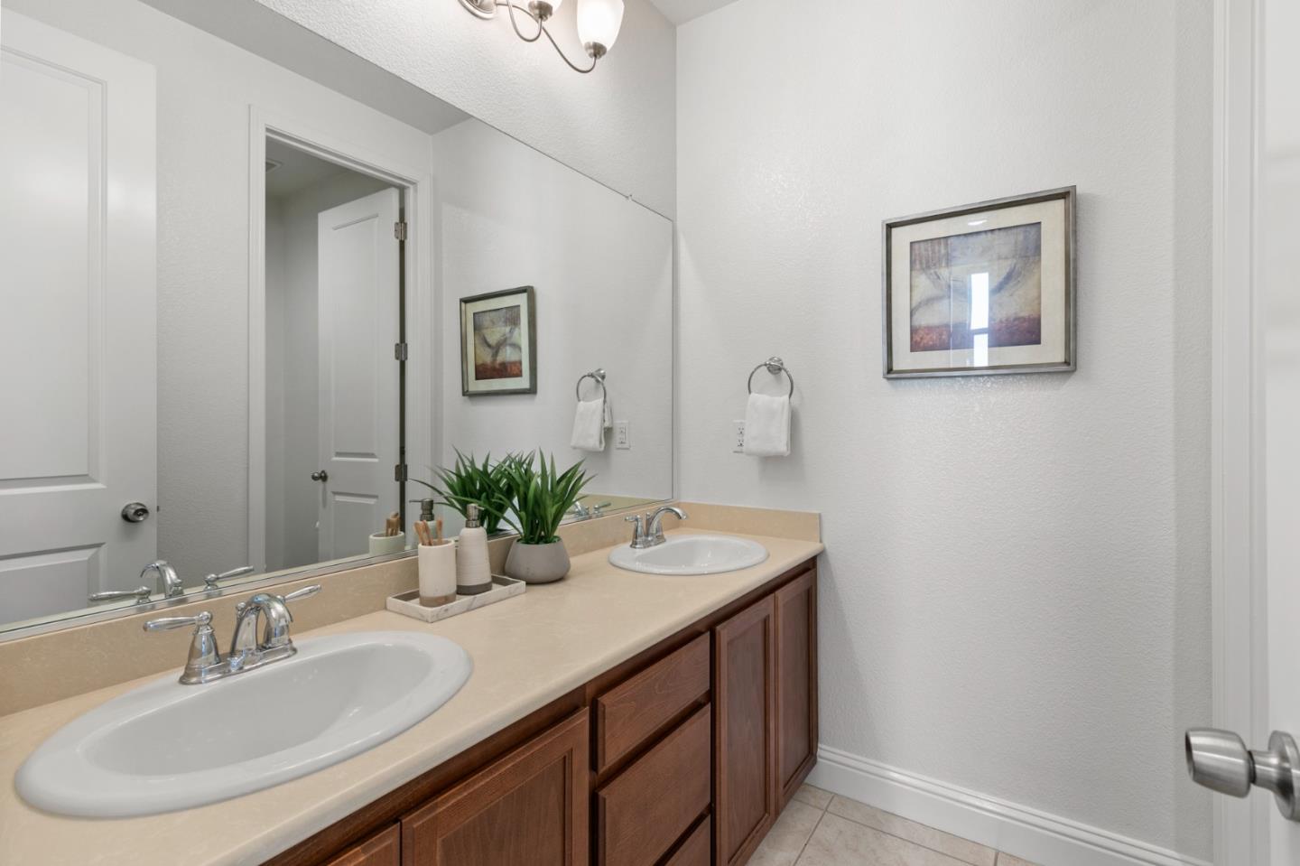 Detail Gallery Image 14 of 19 For 38881 Photinia Pl, Newark,  CA 94560 - 3 Beds | 2/1 Baths