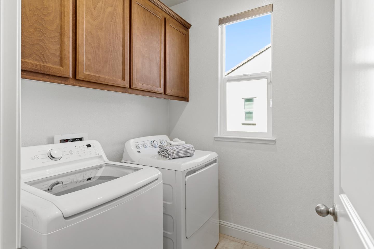 Detail Gallery Image 16 of 19 For 38881 Photinia Pl, Newark,  CA 94560 - 3 Beds | 2/1 Baths