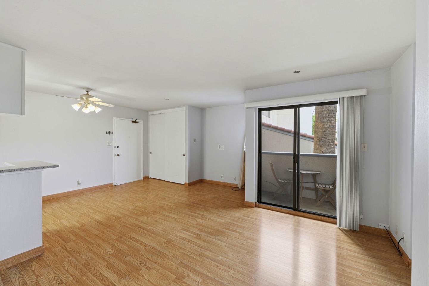 Detail Gallery Image 12 of 20 For 1090 Main St #201,  Redwood City,  CA 94063 - 2 Beds | 1/1 Baths