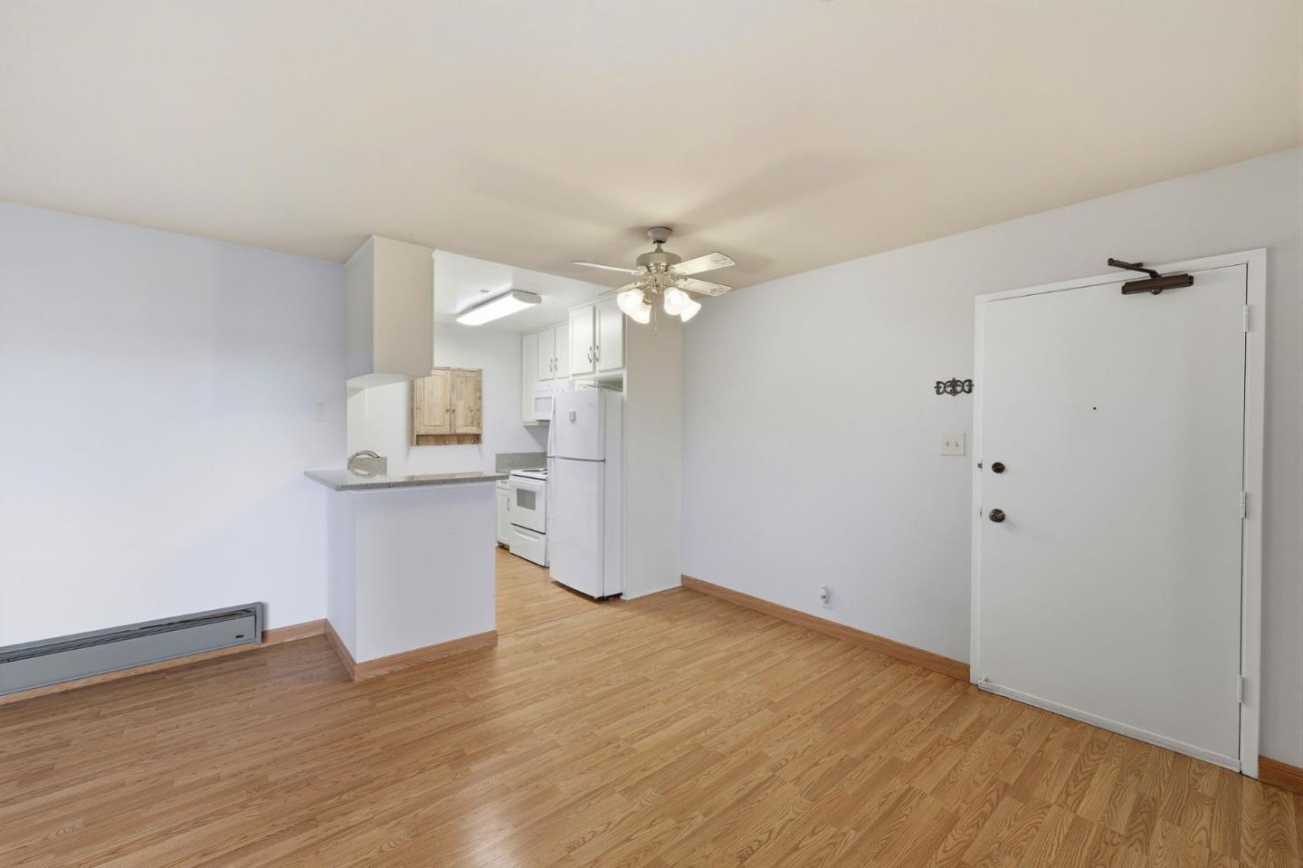 Detail Gallery Image 14 of 20 For 1090 Main St #201,  Redwood City,  CA 94063 - 2 Beds | 1/1 Baths