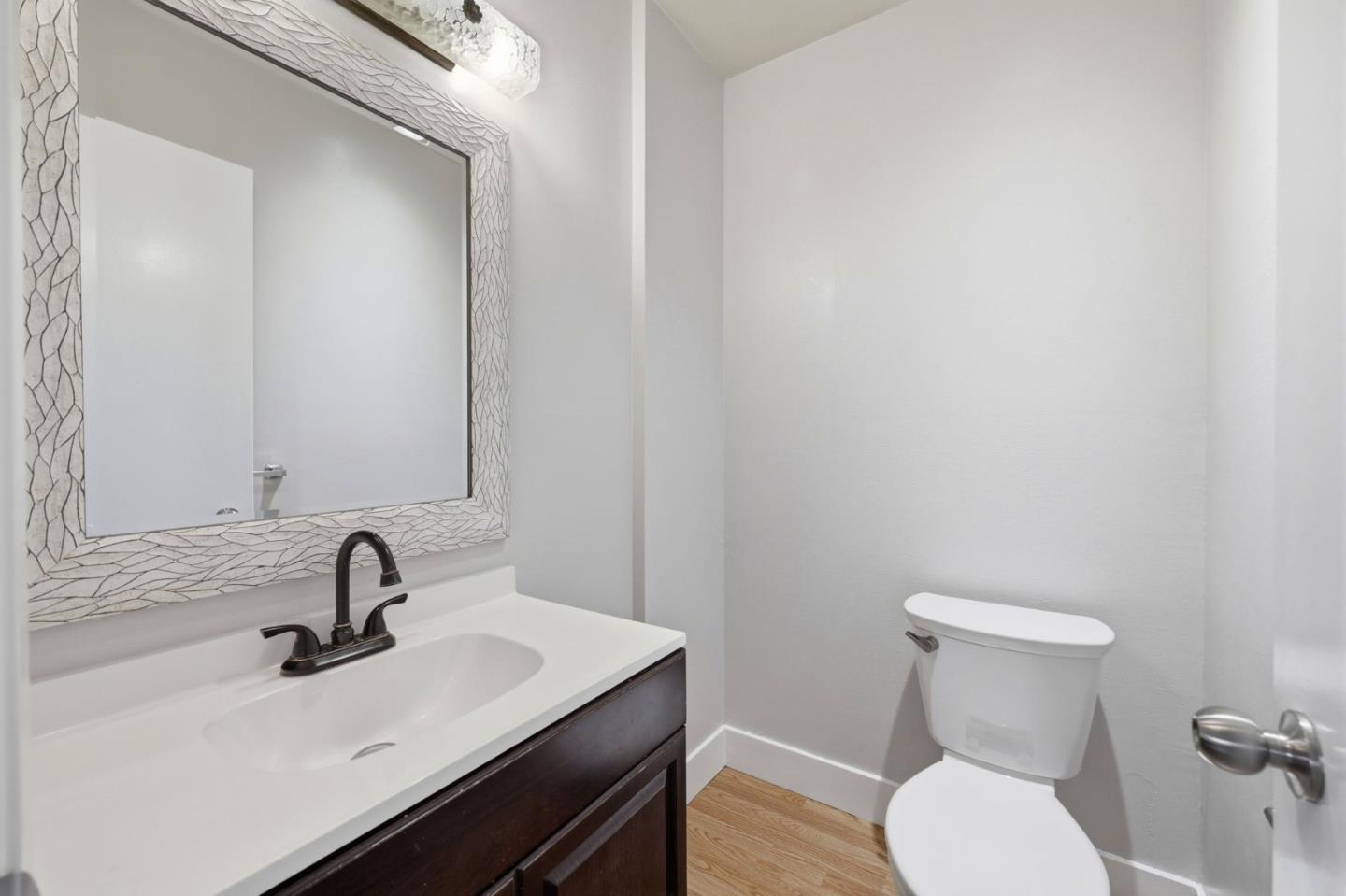 Detail Gallery Image 18 of 20 For 1090 Main St #201,  Redwood City,  CA 94063 - 2 Beds | 1/1 Baths