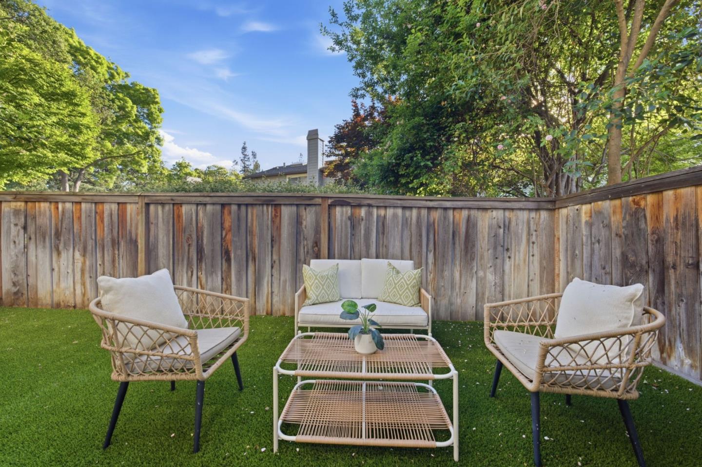 Detail Gallery Image 24 of 54 For 4824 River Trail Ct, San Jose,  CA 95136 - 2 Beds | 2/1 Baths