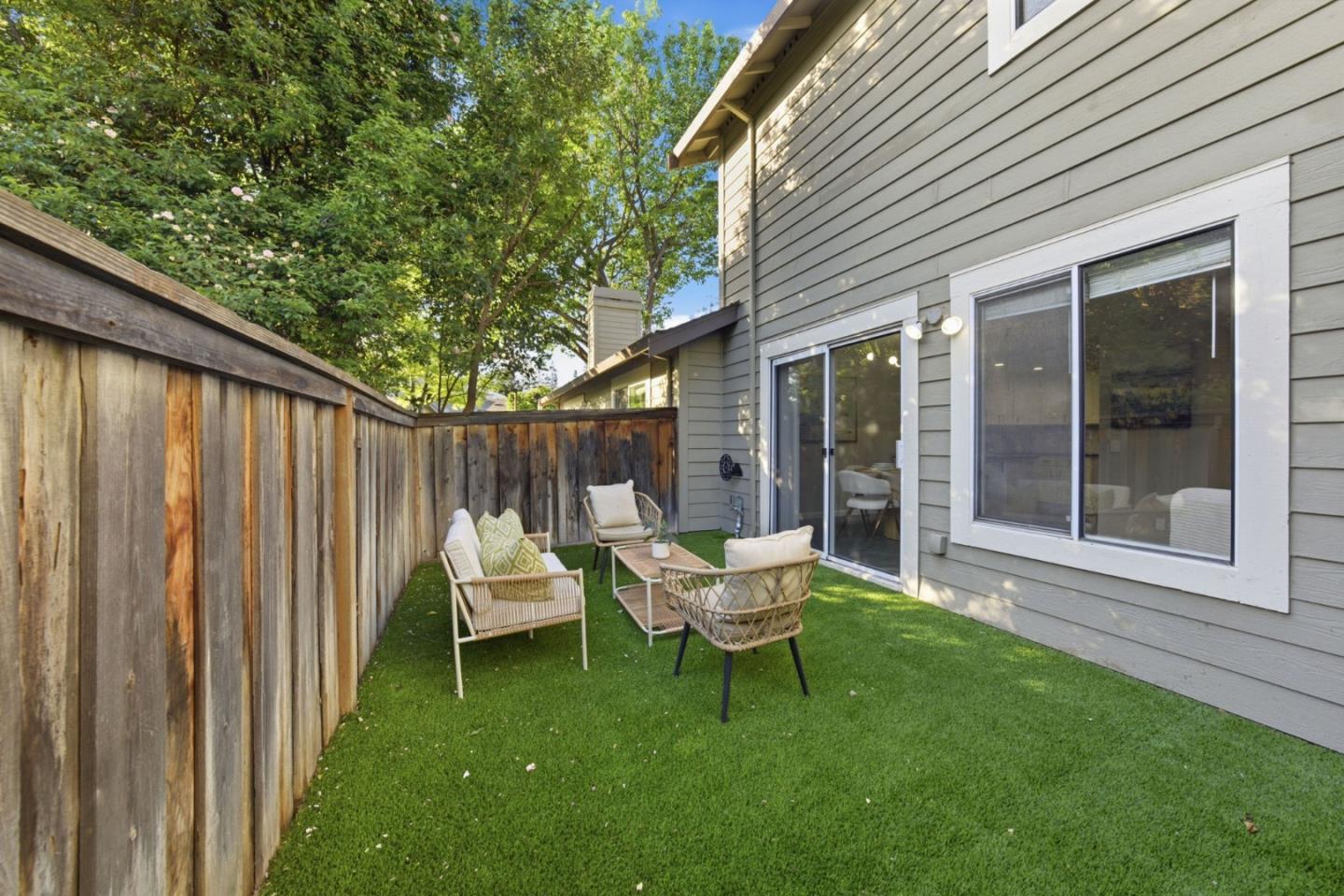 Detail Gallery Image 25 of 54 For 4824 River Trail Ct, San Jose,  CA 95136 - 2 Beds | 2/1 Baths