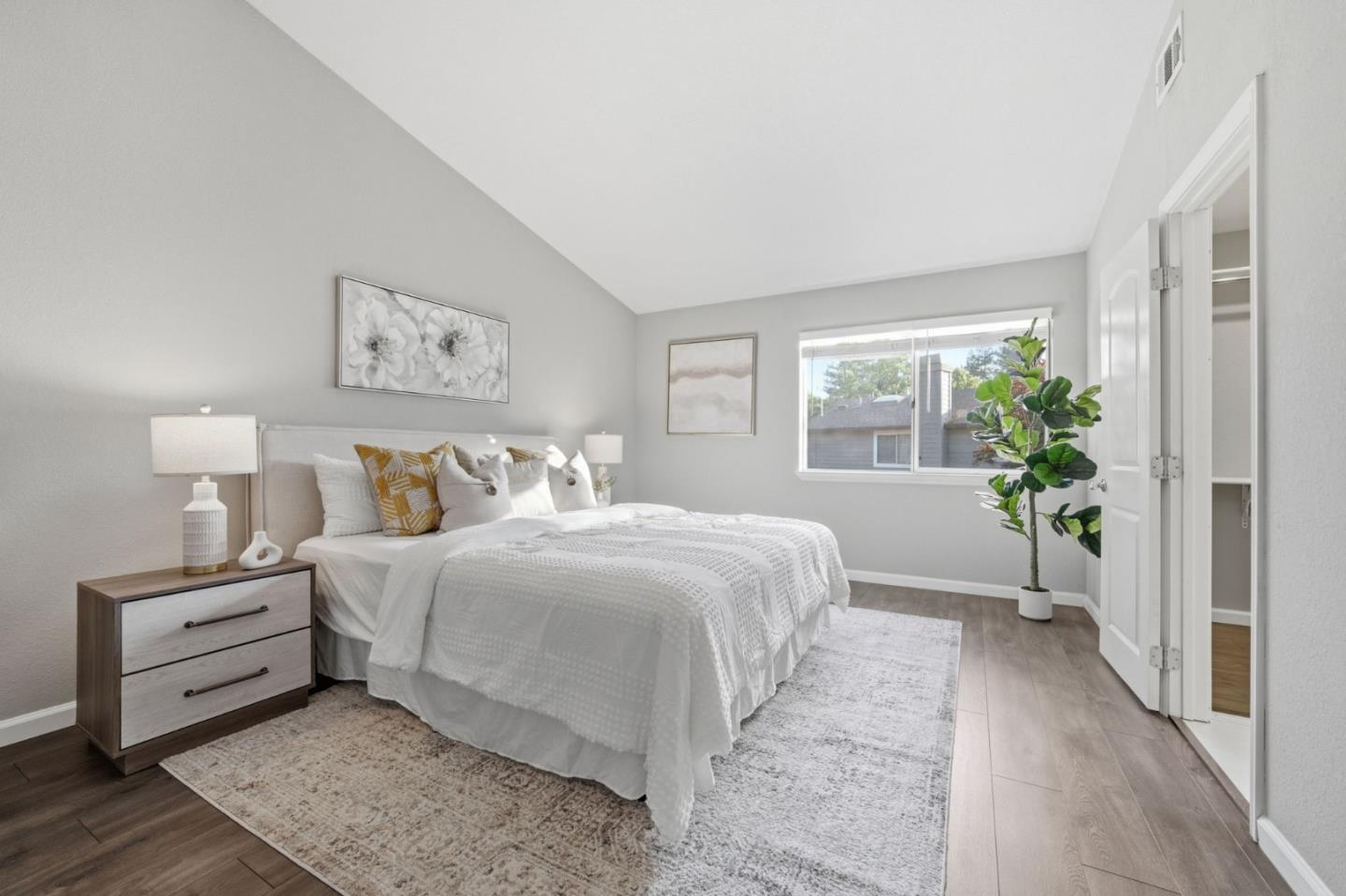 Detail Gallery Image 33 of 54 For 4824 River Trail Ct, San Jose,  CA 95136 - 2 Beds | 2/1 Baths