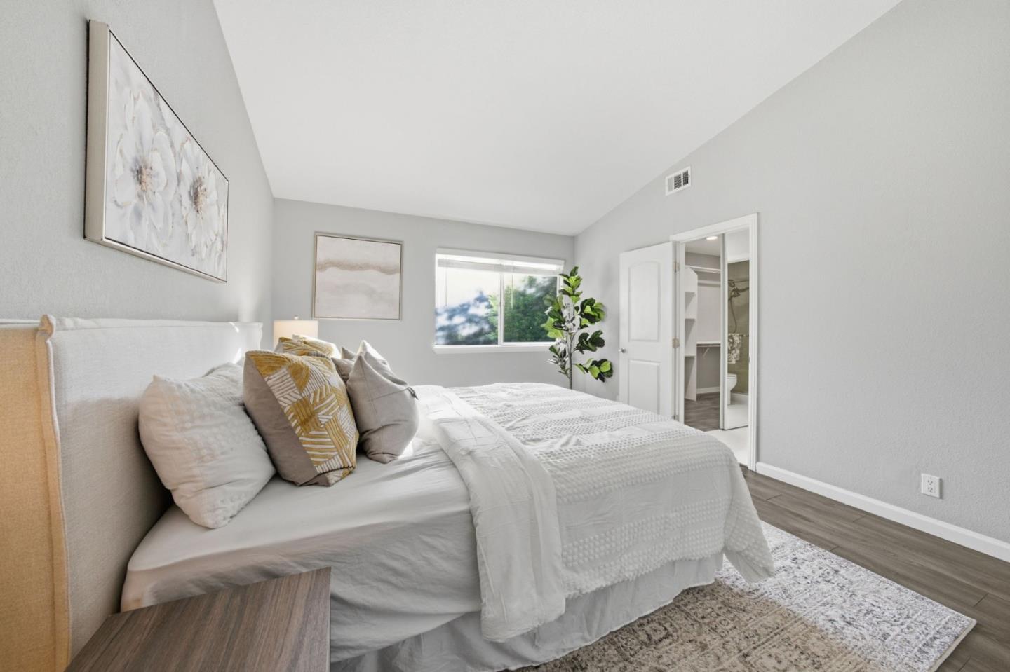 Detail Gallery Image 34 of 54 For 4824 River Trail Ct, San Jose,  CA 95136 - 2 Beds | 2/1 Baths