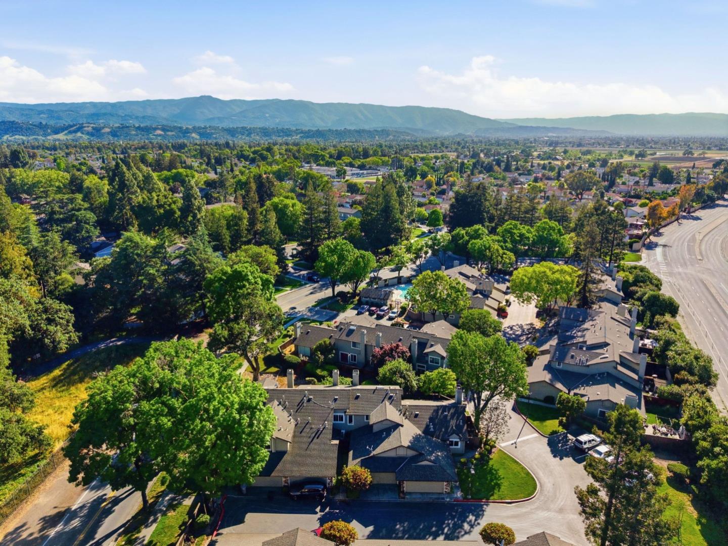 Detail Gallery Image 52 of 54 For 4824 River Trail Ct, San Jose,  CA 95136 - 2 Beds | 2/1 Baths