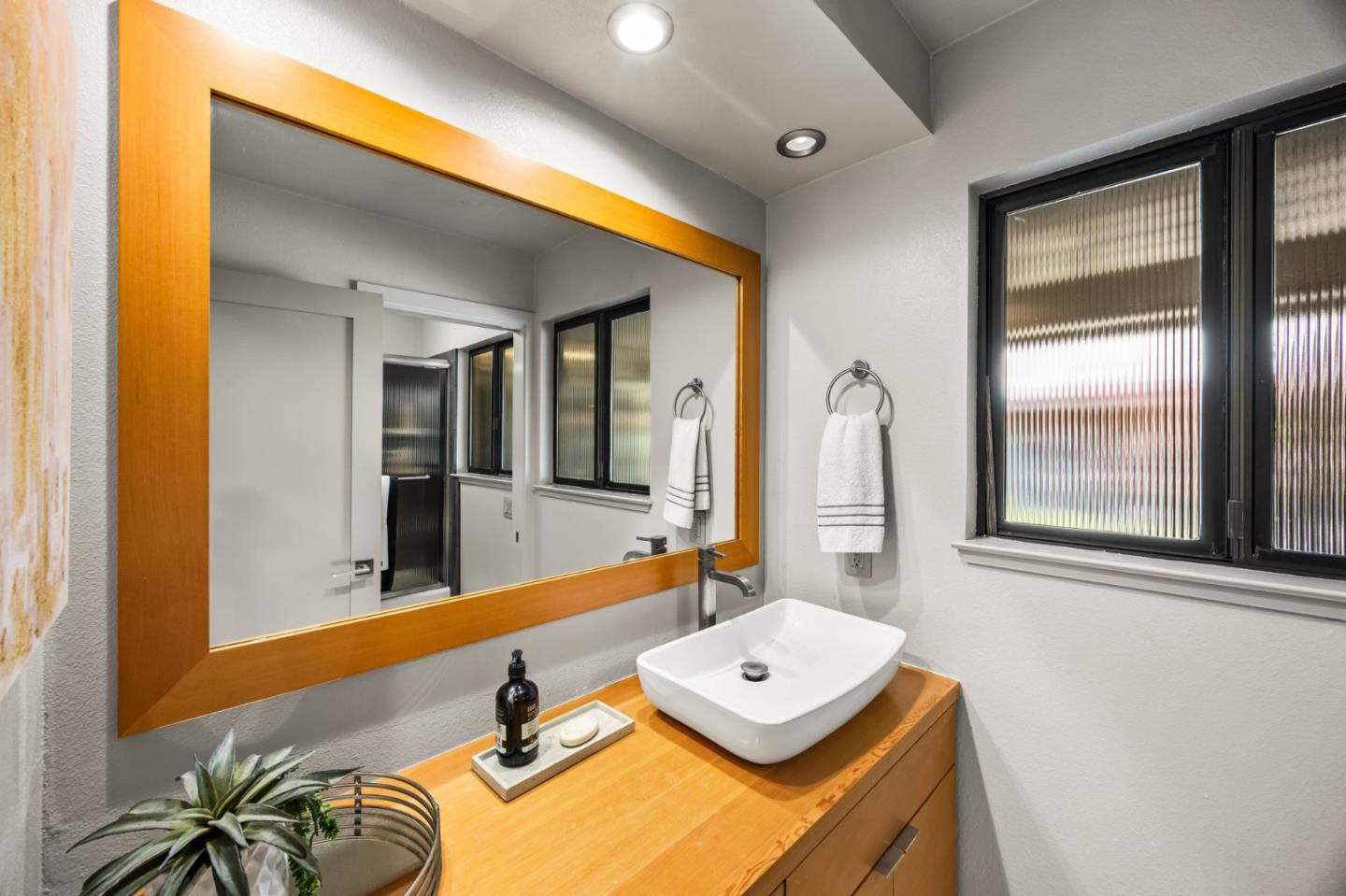 Detail Gallery Image 20 of 35 For 6904 Arrowwood Dr, Riverbank,  CA 95367 - 4 Beds | 2/1 Baths