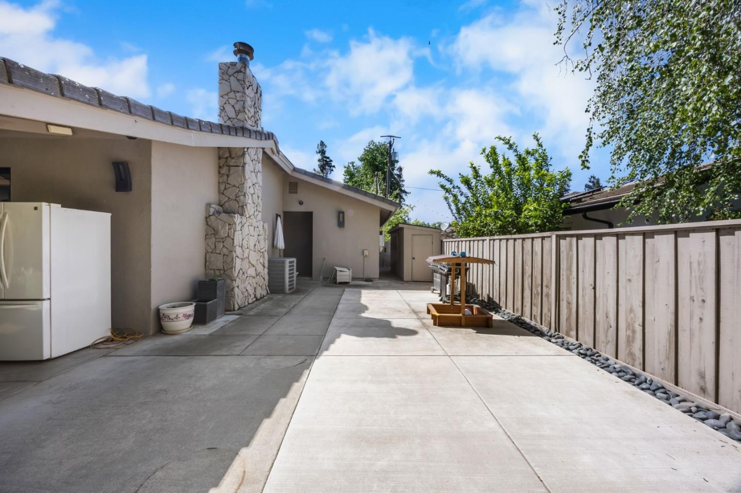 Detail Gallery Image 30 of 35 For 6904 Arrowwood Dr, Riverbank,  CA 95367 - 4 Beds | 2/1 Baths