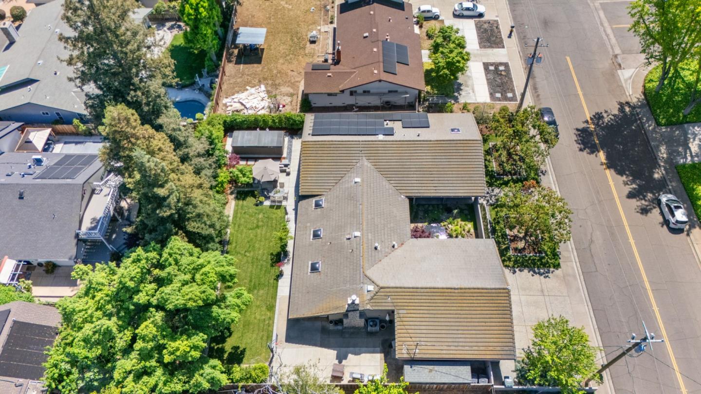 Detail Gallery Image 33 of 35 For 6904 Arrowwood Dr, Riverbank,  CA 95367 - 4 Beds | 2/1 Baths