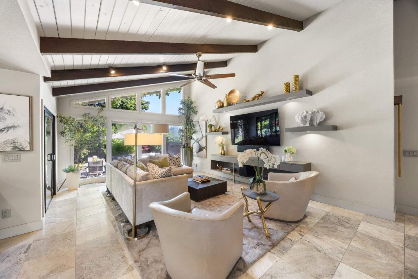 Detail Gallery Image 4 of 35 For 6904 Arrowwood Dr, Riverbank,  CA 95367 - 4 Beds | 2/1 Baths