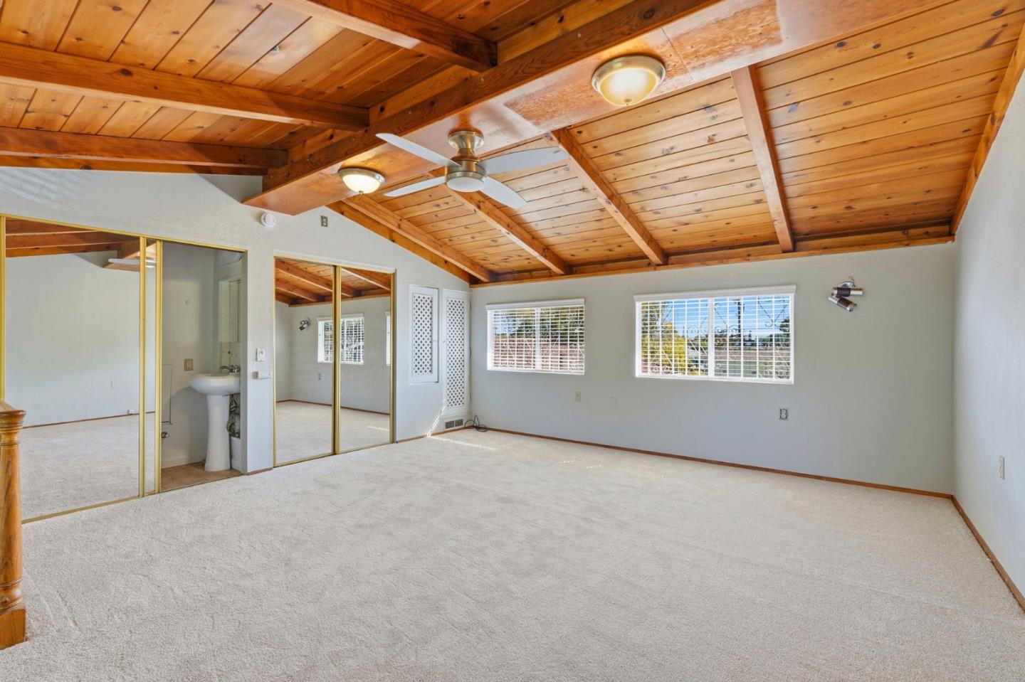 Detail Gallery Image 16 of 34 For 725 Santa Rita St, Sunnyvale,  CA 94085 - 4 Beds | 2/1 Baths