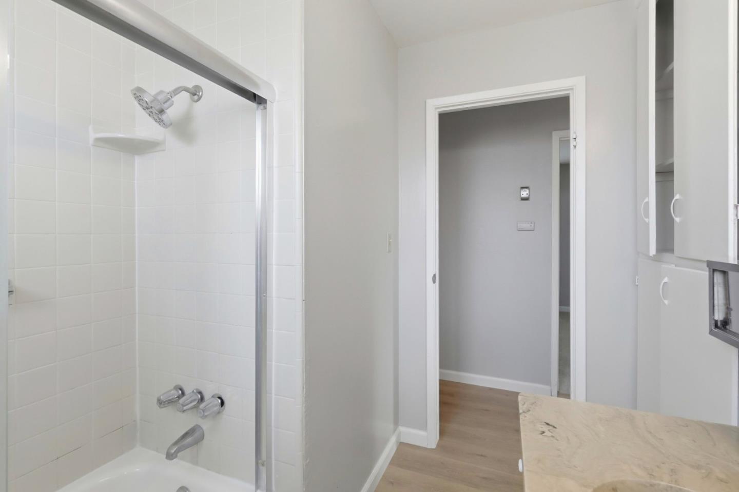 Detail Gallery Image 26 of 34 For 725 Santa Rita St, Sunnyvale,  CA 94085 - 4 Beds | 2/1 Baths