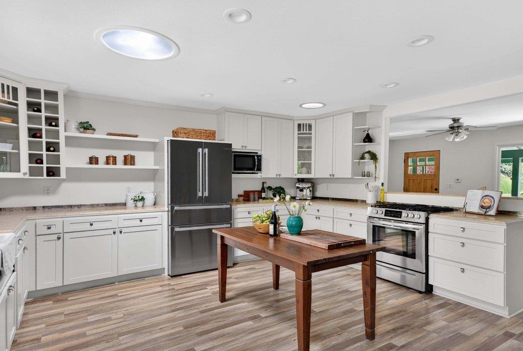 Detail Gallery Image 11 of 53 For 2967 Freedom Blvd, Watsonville,  CA 95076 - 2 Beds | 2 Baths