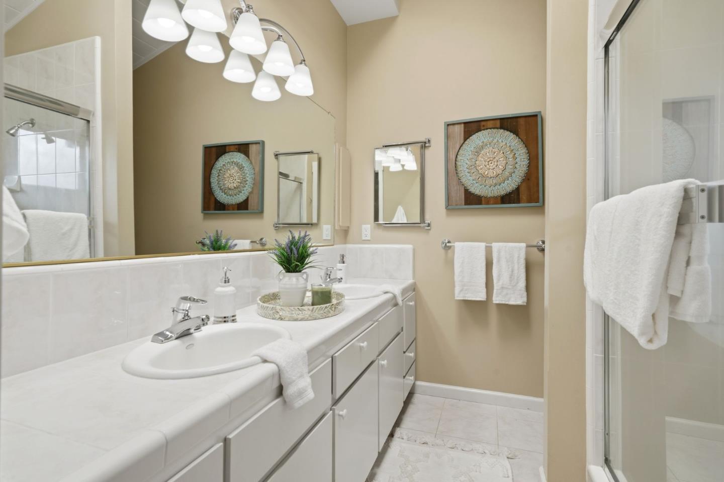 Detail Gallery Image 21 of 36 For 15540 Armsby Ln, Morgan Hill,  CA 95037 - 5 Beds | 3 Baths