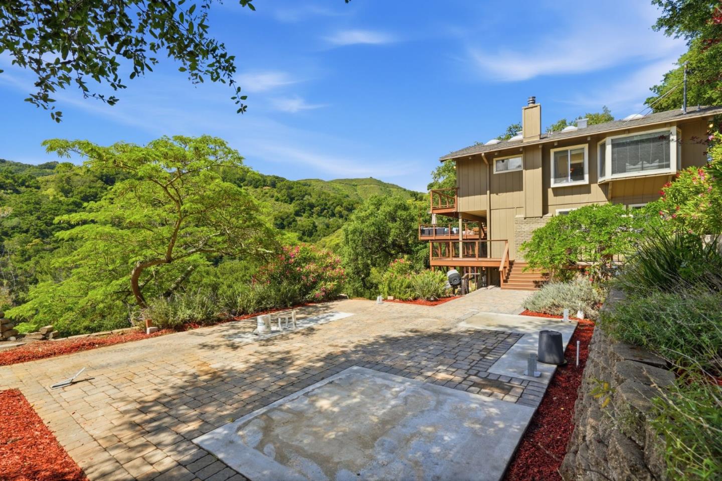 Detail Gallery Image 32 of 36 For 15540 Armsby Ln, Morgan Hill,  CA 95037 - 5 Beds | 3 Baths