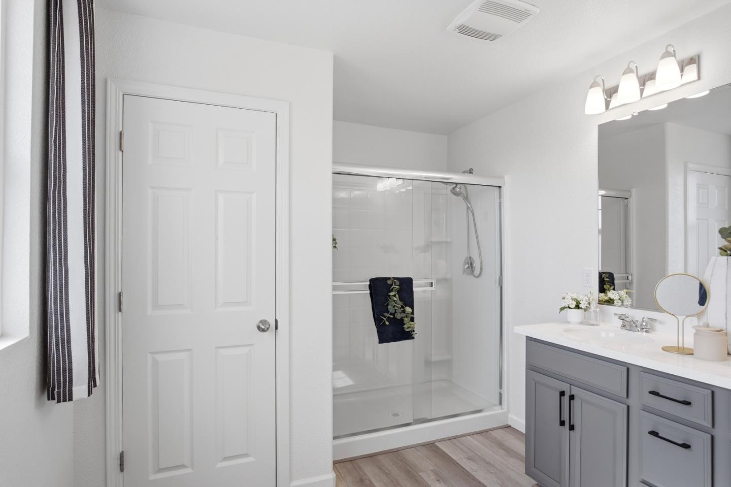 Detail Gallery Image 24 of 31 For 1703 W Woodward Ave, Manteca,  CA 95337 - 4 Beds | 3 Baths