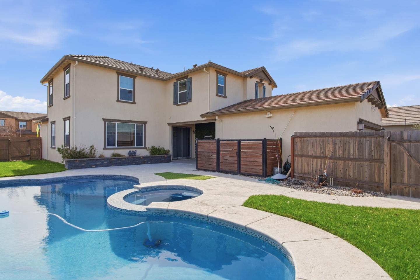 Detail Gallery Image 30 of 31 For 1703 W Woodward Ave, Manteca,  CA 95337 - 4 Beds | 3 Baths