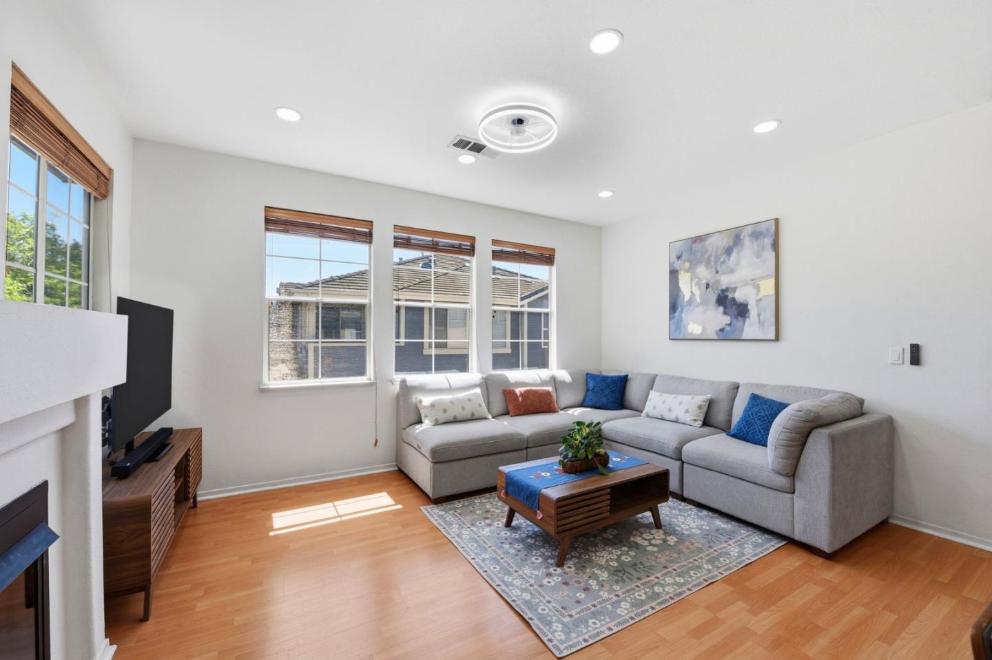 Photo #5: ML82042235 Listing: Photo #5