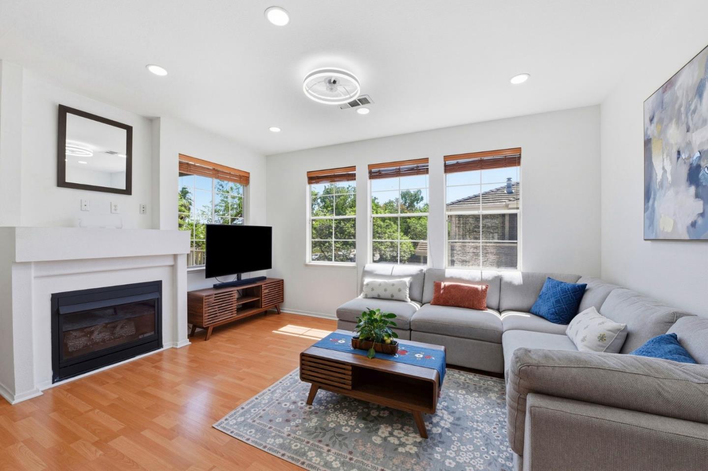 Photo #6: ML82042235 Listing: Photo #6