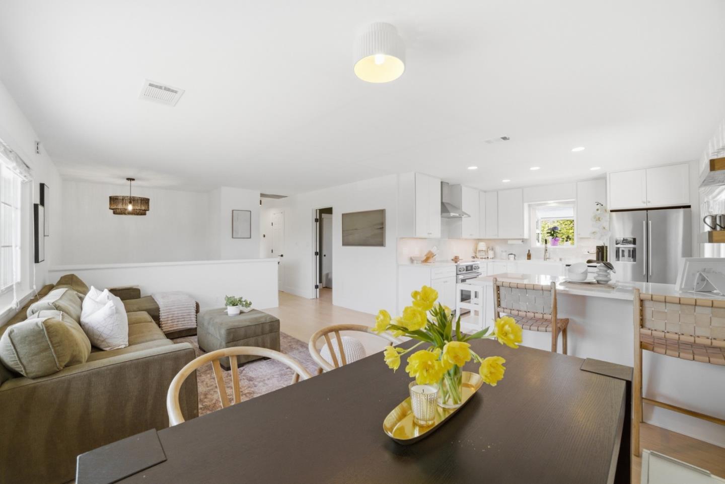 Detail Gallery Image 10 of 38 For 1567 Glencrest Dr, San Jose,  CA 95118 - 4 Beds | 2 Baths