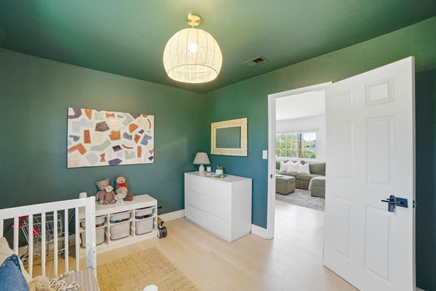 Detail Gallery Image 13 of 38 For 1567 Glencrest Dr, San Jose,  CA 95118 - 4 Beds | 2 Baths