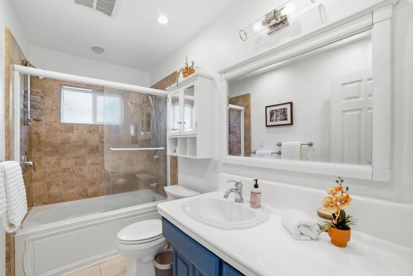 Detail Gallery Image 15 of 38 For 1567 Glencrest Dr, San Jose,  CA 95118 - 4 Beds | 2 Baths