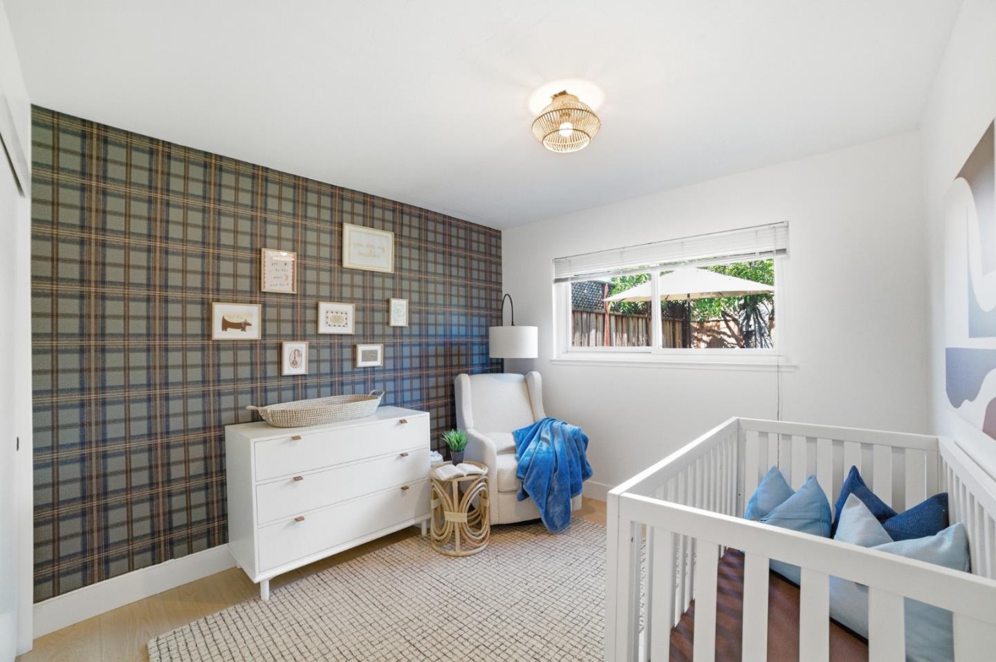 Detail Gallery Image 18 of 38 For 1567 Glencrest Dr, San Jose,  CA 95118 - 4 Beds | 2 Baths