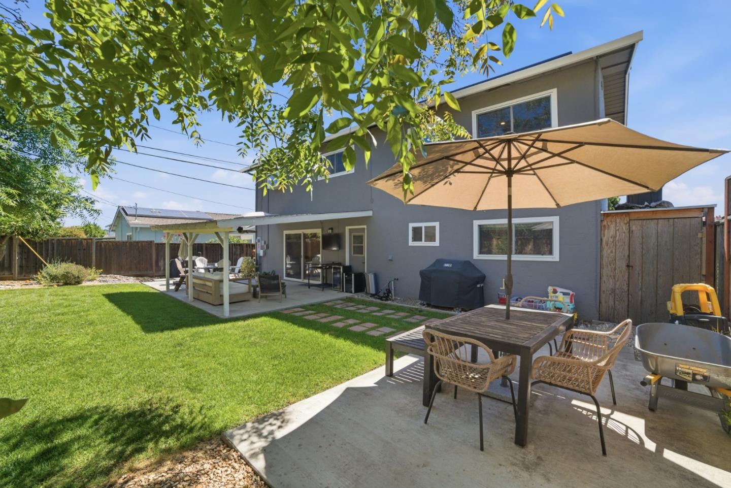 Detail Gallery Image 32 of 38 For 1567 Glencrest Dr, San Jose,  CA 95118 - 4 Beds | 2 Baths